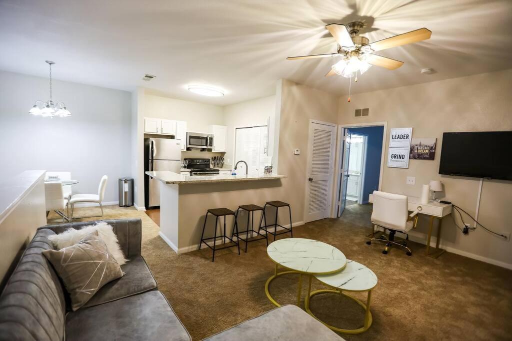 Lux 2Bd 2Ba Minutes From The Water Lejlighed Pensacola Eksteriør billede