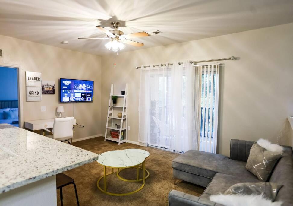 Lux 2Bd 2Ba Minutes From The Water Lejlighed Pensacola Eksteriør billede