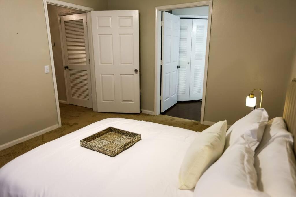 Lux 2Bd 2Ba Minutes From The Water Lejlighed Pensacola Eksteriør billede